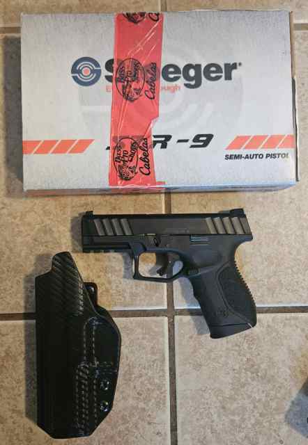 Stoeger STR-9C