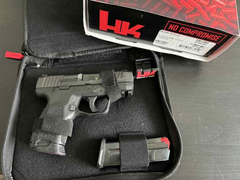 HK CC9 BNIB