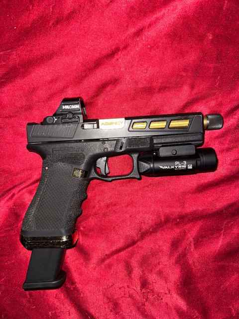 Gucci Glock 17