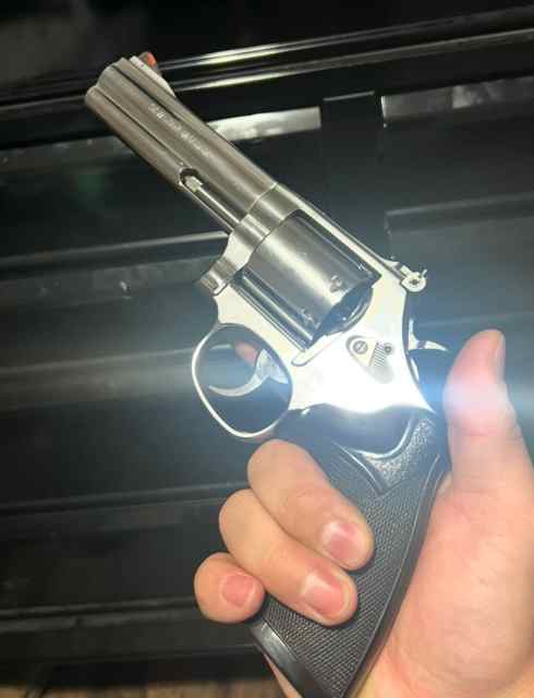 Smith &amp; wesson 686-6 .357