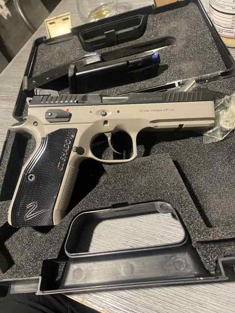 CZ shadow 2 urban grey