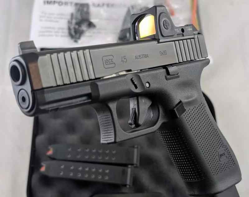 Glock 45 Blue Label Trijicon RMR RM06 Red Dot